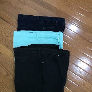 3 pair Gloria Vanderbilt jeans
